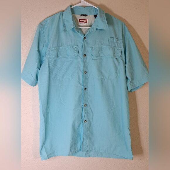 Wrangler blue short sleeve button down shirt size medium - Picture 1 of 4